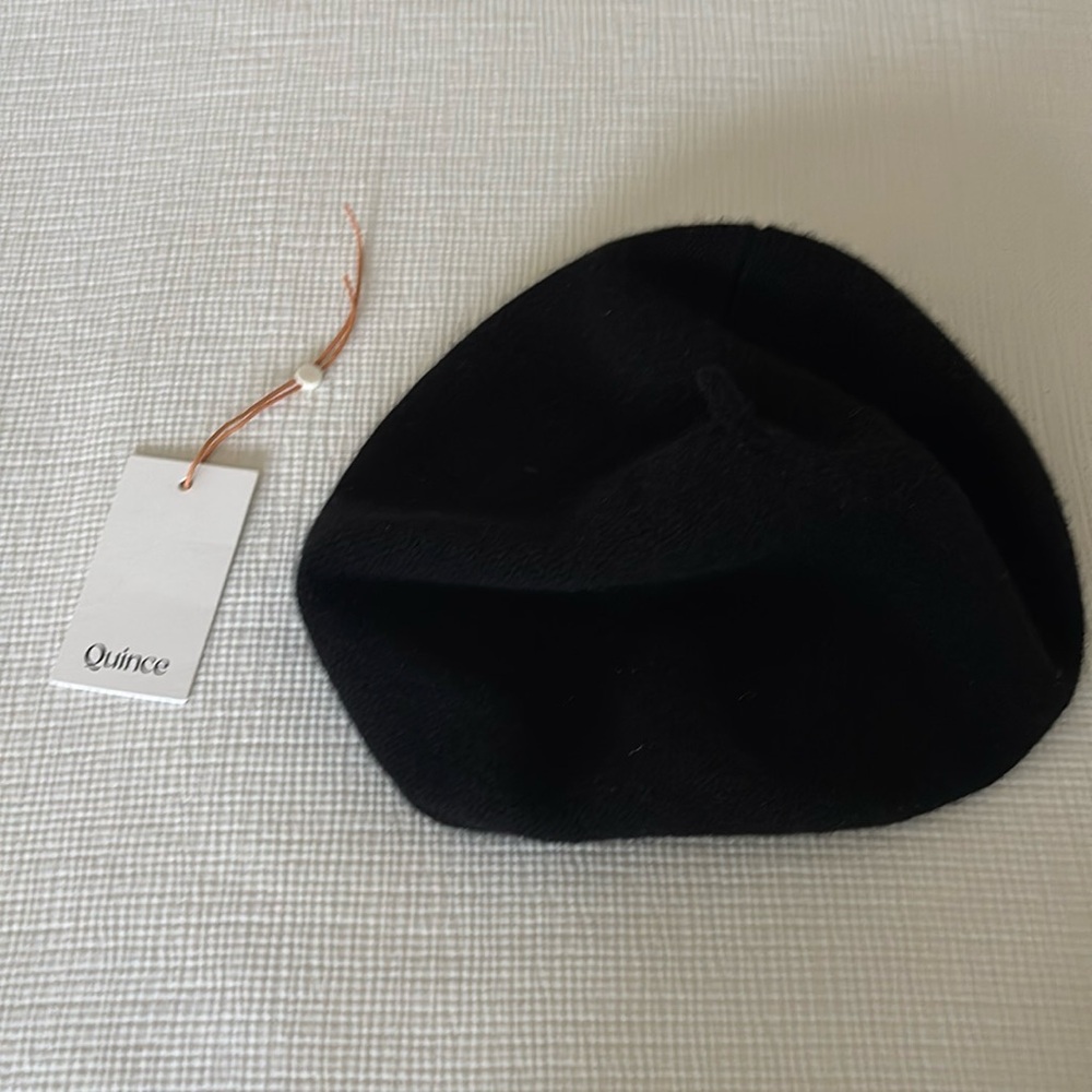 Quince cashmere beret, black